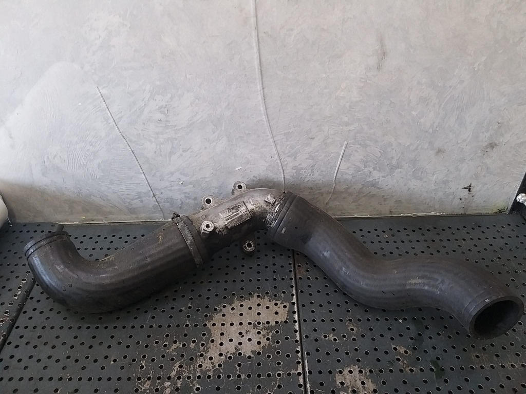 Furtun intercooler 2.5 b volvo xc70 08631538