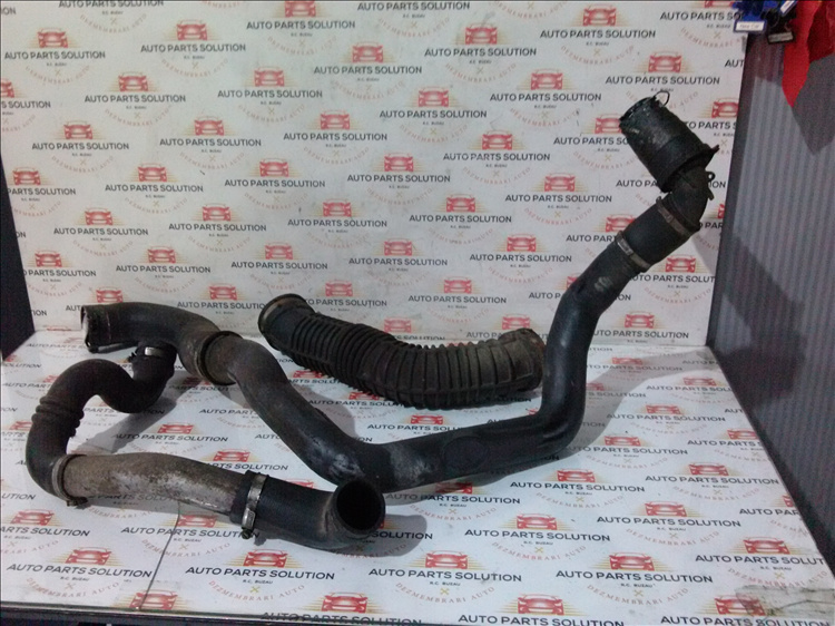 Furtun intercooler (2 buc) RENAULT MASTER 2.3 DCI an fabr. 2012