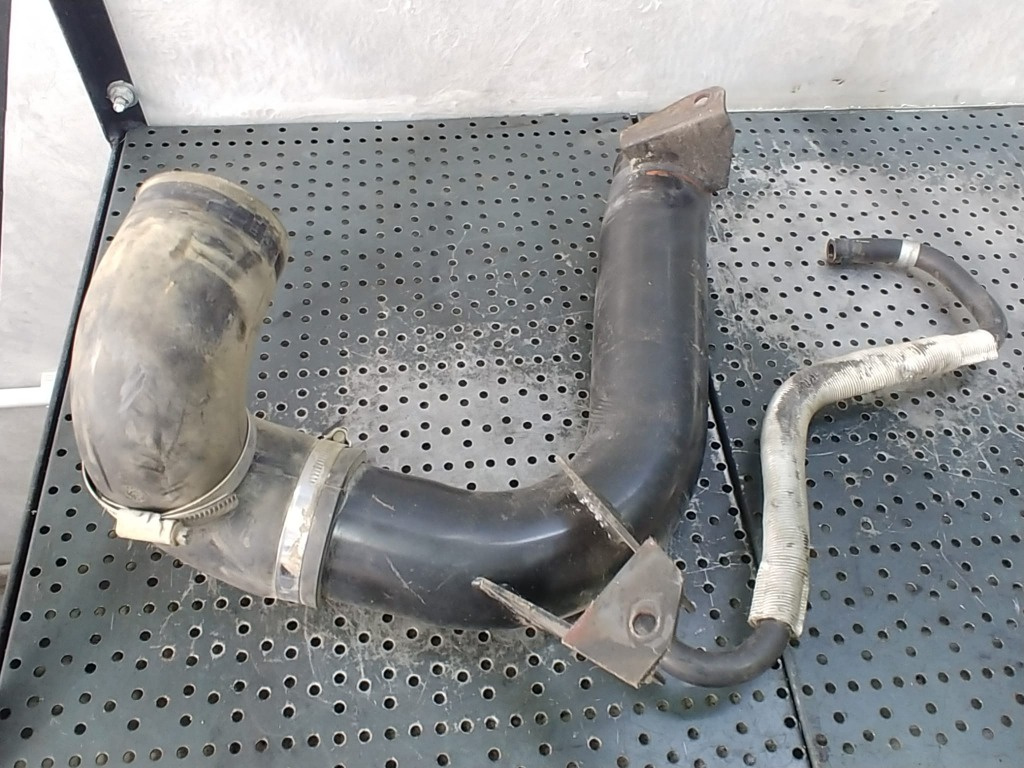 Furtun intercooler 3.0 d bd30 nissan cabstar