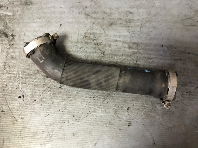 Furtun intercooler 3.0 tdi audi a4 b7 8e0145709e