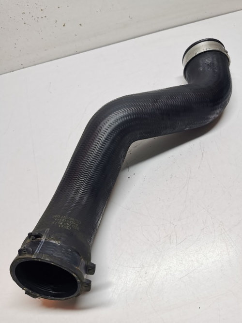 Furtun intercooler Audi A4 B7 2.0 Tdi 8E0145737F