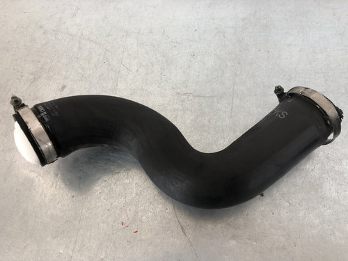 Furtun intercooler Audi A4 B8 Sedan 2.0 TDI DPF Multitronic, 143cp sedan 2009 (8K0145737K)