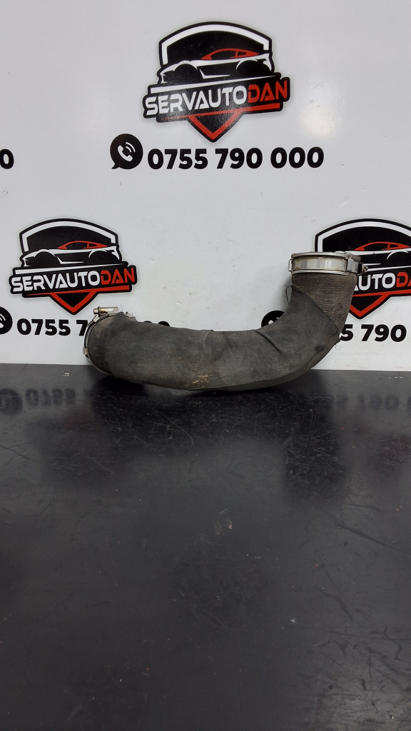 Furtun intercooler Audi A5 (2007-2011) [8T3] 2.7 Motorina 2011, 8K0145709