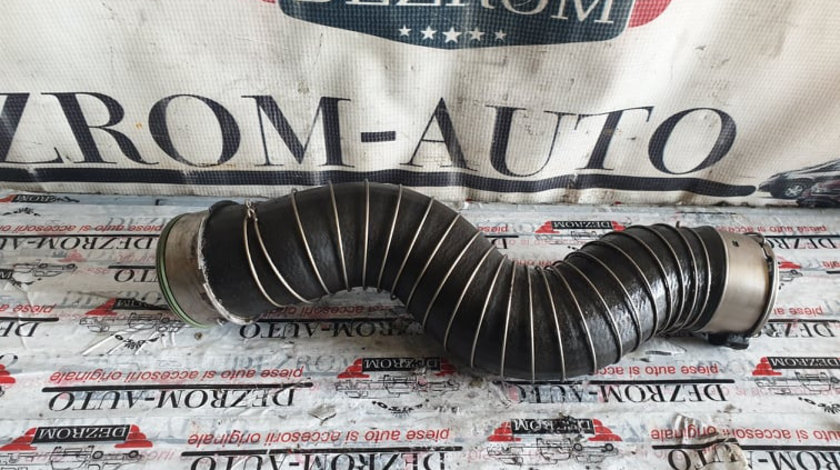 Furtun intercooler BMW Seria 3 E91 2.0 320d xDrive 200cp cod piesa : 8513288