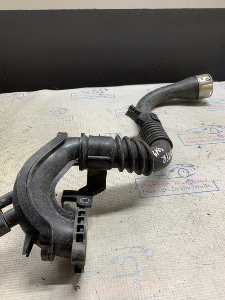Furtun intercooler Dacia Duster 1.0 Benzina 2019, 144604467R