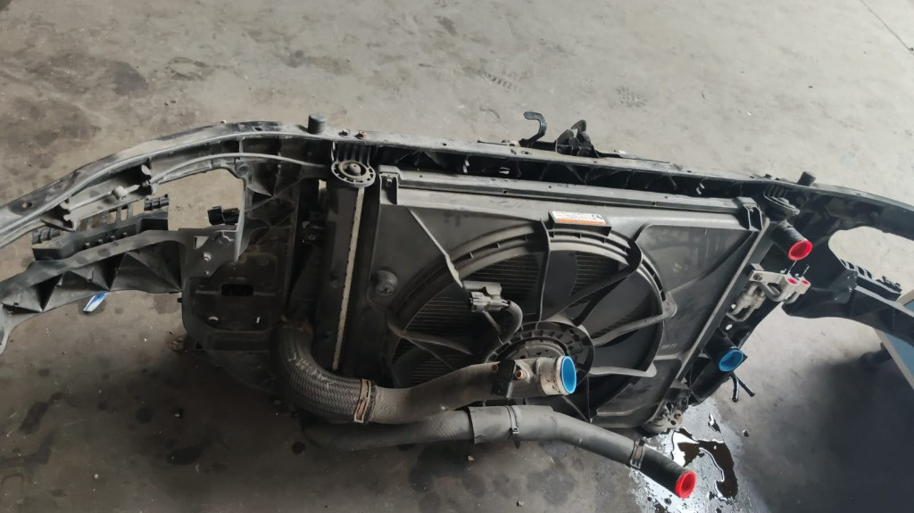 Furtun intercooler Kia Carens 2.0 CRDI D4EA 2009