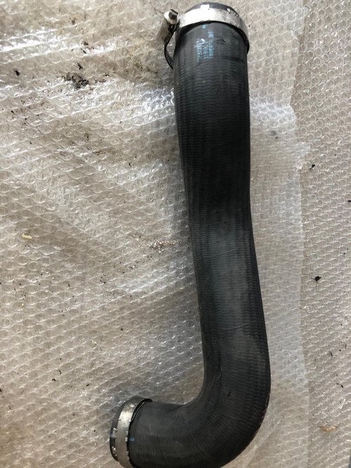 Furtun intercooler porsche cayenne 92a 3.0 tdi 7p0145737