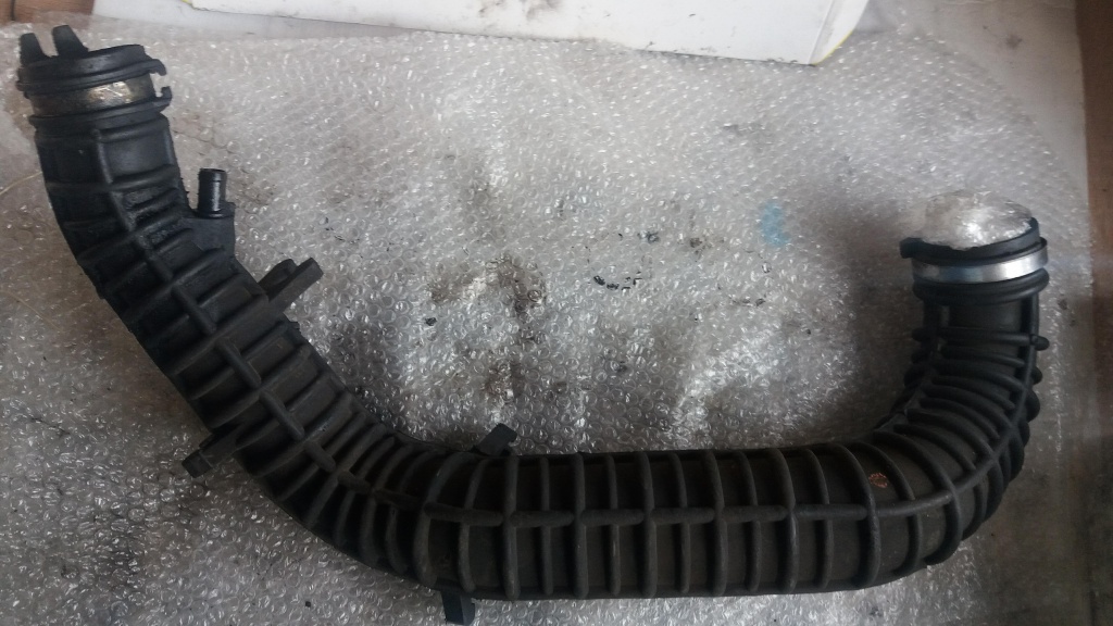 Furtun intercooler renault master 2.5 dci g9u euro 4 dupa 2006 8200607744