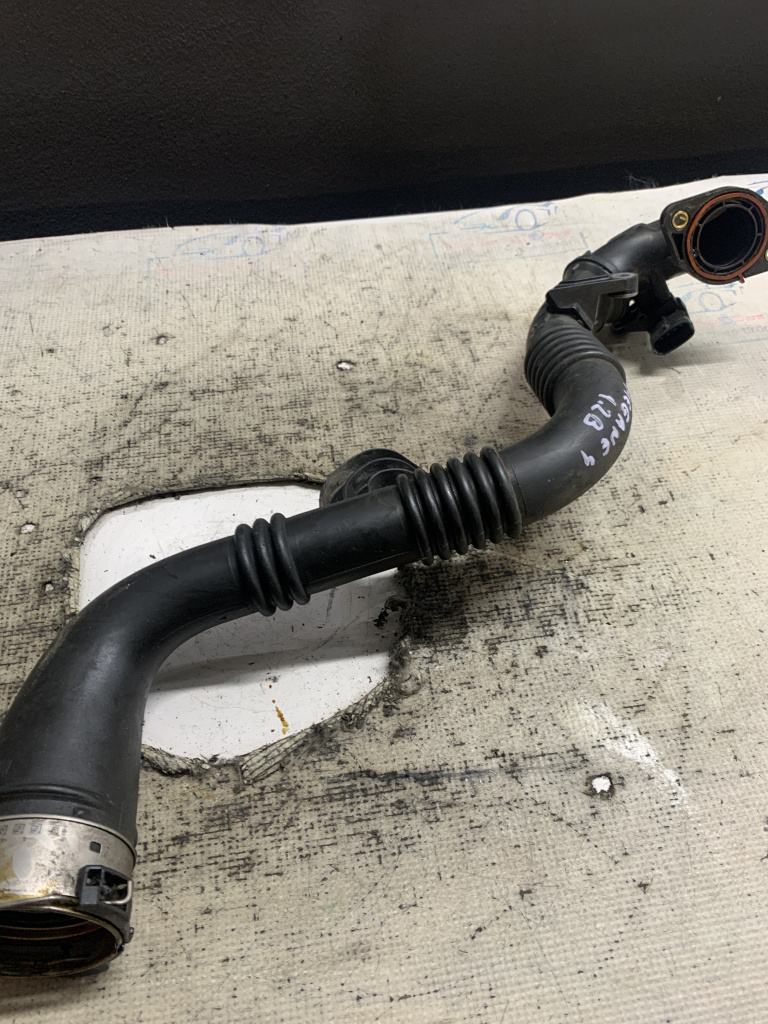 Furtun intercooler Renault Megane 4 1.2 Benzina 2016, -