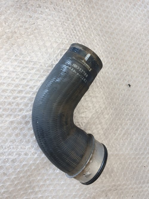 Furtun intercooler smart forfour 1.5 cdi mr993788 a6390900182