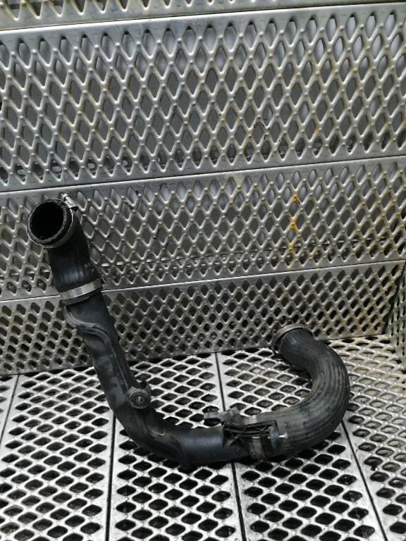 Furtun intercooler Volkswagen 2.0 TDI 1K0145770AE