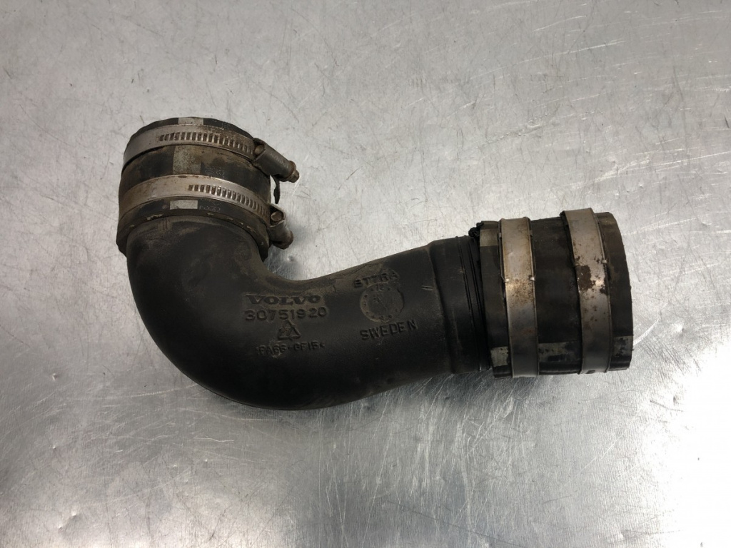 Furtun intercooler Volvo V70 2.4D Manual, 175cp sedan 2010 (30751920)