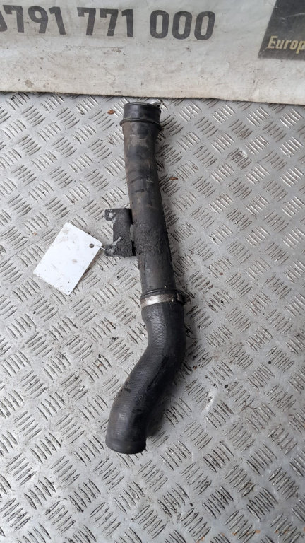 Furtun intercooler Vw LT 35 2.5 TDI cod motor AVR / ANJ an 2005 cod 2D0145828D