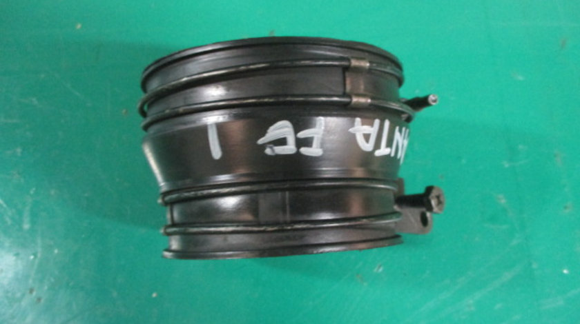 FURTUN / RACORD AER ADMISIE COD 28138-26320 HYUNDAI SANTA FE 1 2.0 CRDI 4X4 FAB. 2001 - 2006 ⭐⭐⭐⭐⭐