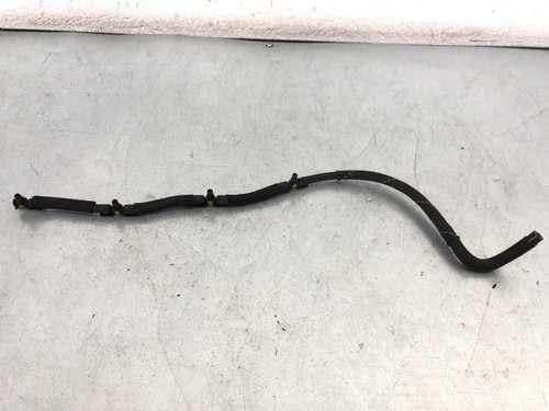 Furtun retur injectoare VW Passat B7 Variant 2.0 TDI manual 140 CP sedan 2012 (cod intern: 86595)