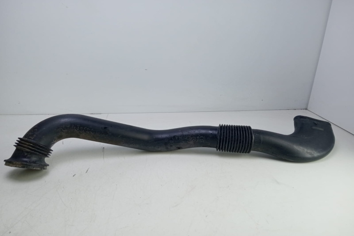 Furtun tub admisie aer 820007275G Opel Vivaro A [2002 - 2006]