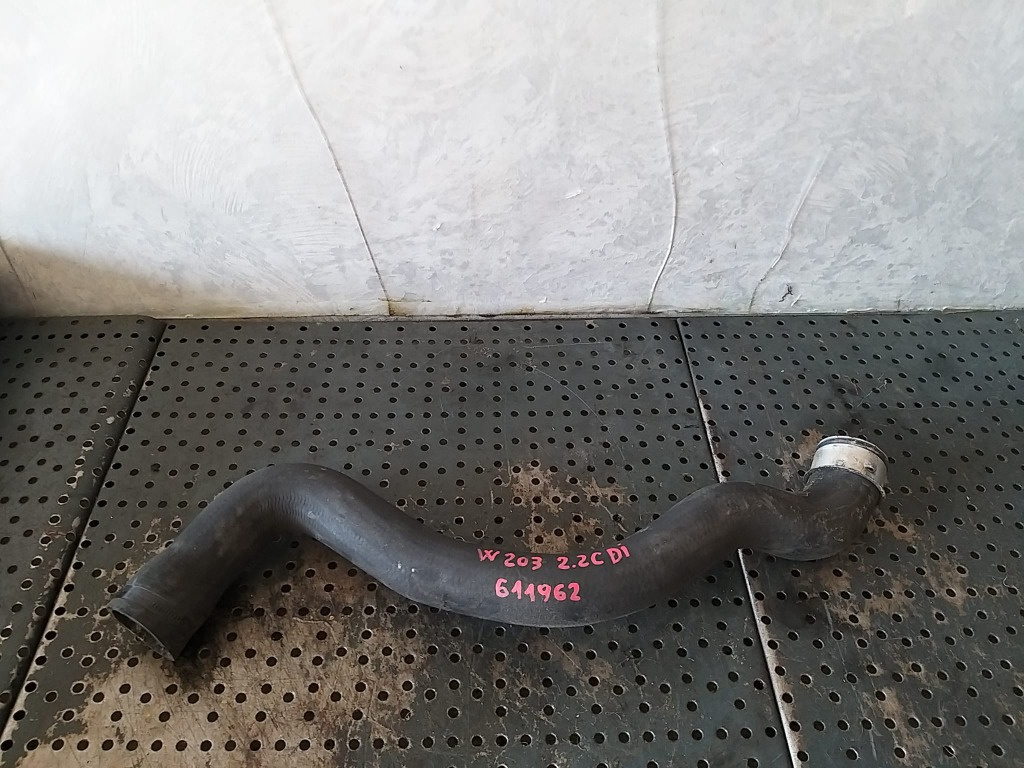 Furtun tub apa 2.2 cdi mercedes c class w203