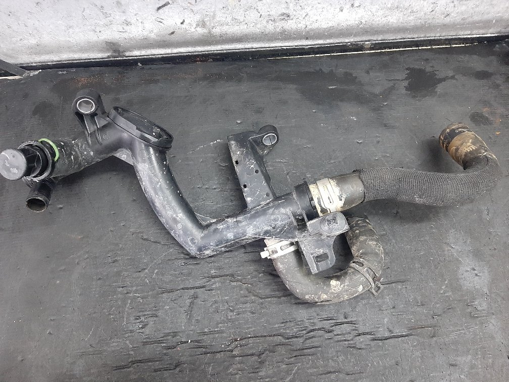 Furtun tub conducta apa ford focus 2 fiesta fusion 1.6 tdci 9670254180