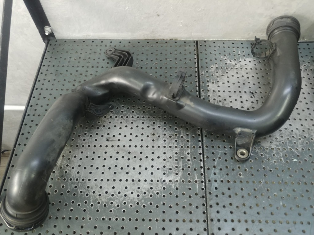 Furtun tubulatura intercooler 1.9 tdi bkc seat toledo leon altea vw touran golf 5 1k0145762ac