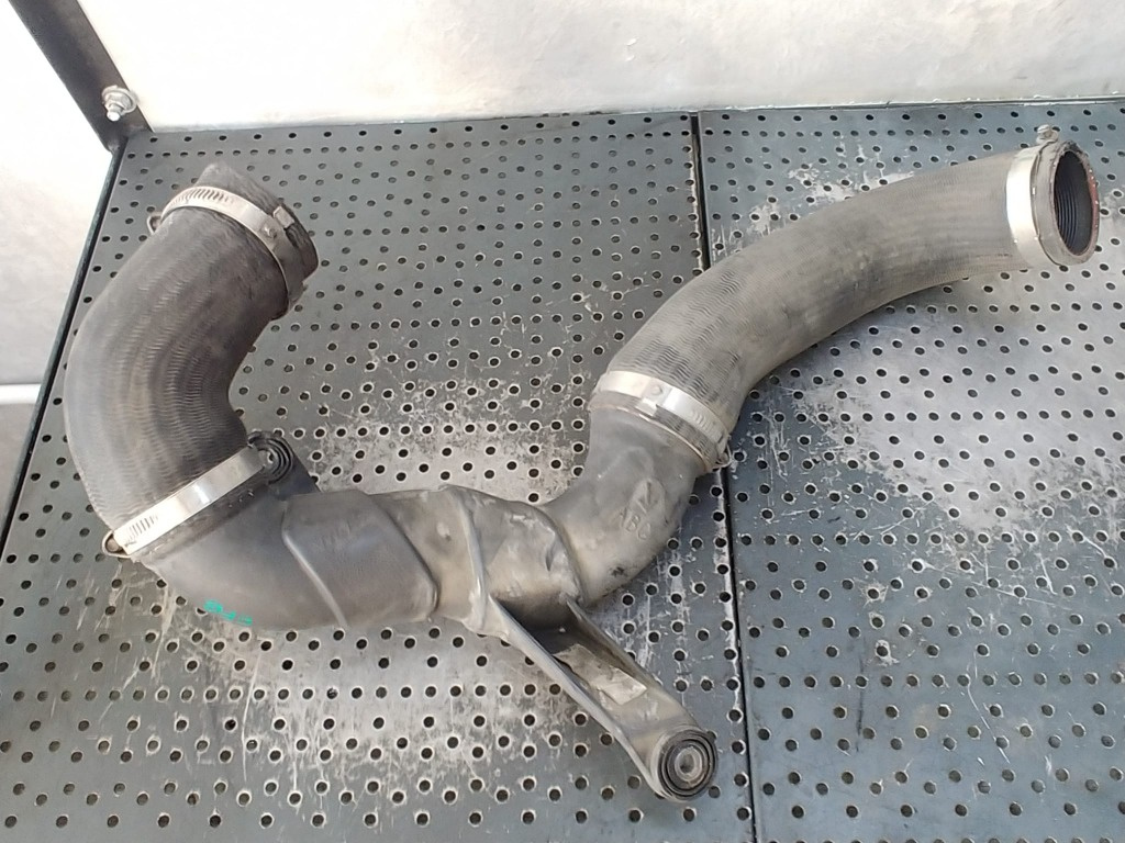 Furtun tubulatura intercooler 2.0 tdi cfg audi q3 8u 5n0145832r 5n0145833b