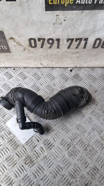 Furtun turbina VW Passat B6 2.0 TDI an 2007 cod 3C0129654P