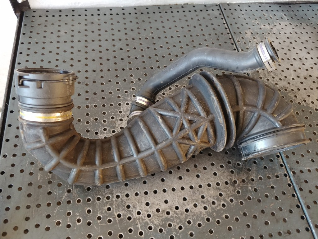 Furtun turbo admisie 1.8 tdci ford transit connect focus 1 1m51-9r504-ab