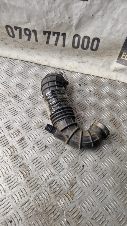 Furtun turbo Audi A4 B8 2.0 TDI 143 Cp/105 Kw cod motor CAG cod 03G129629