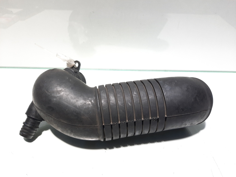 Furtun turbo, cod 8D0129615K, Vw Passat Variant (3B6), 1.9 tdi, AVF (id:374962)