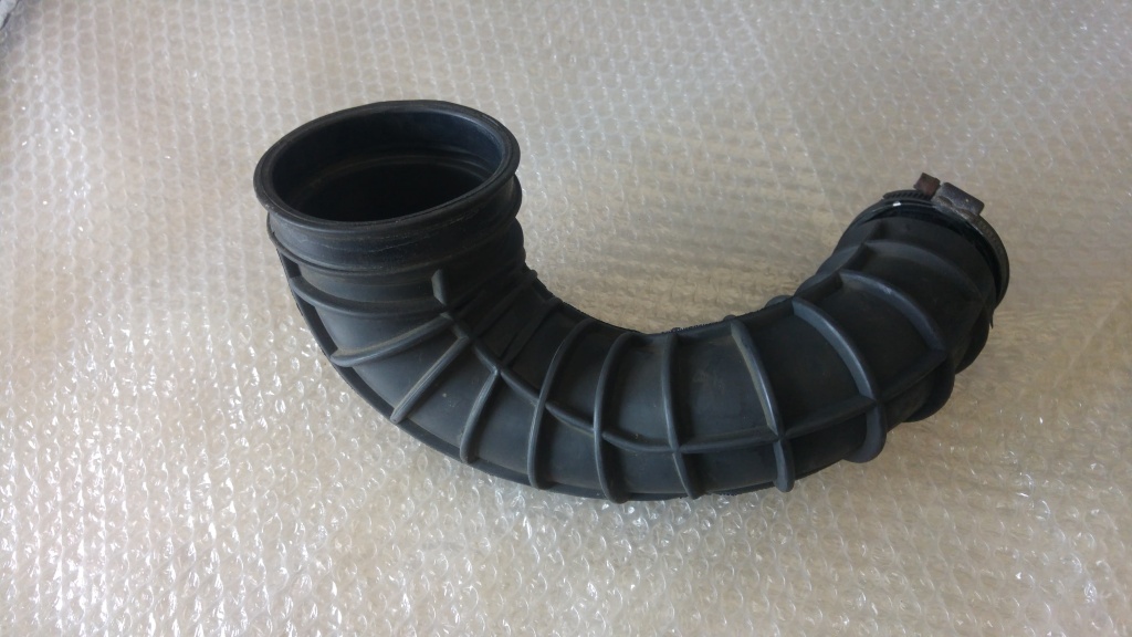 Furtun turbo intercooler volvo s60 s80 2.4 d 08634143