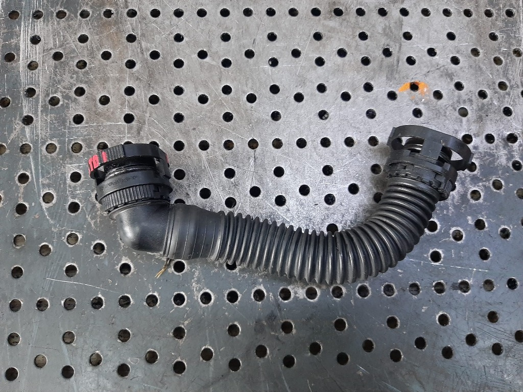 Furtun vacuum 1.6 tdi cxx audi a3 8v vw golf 7 seat leon skoda octavia 3