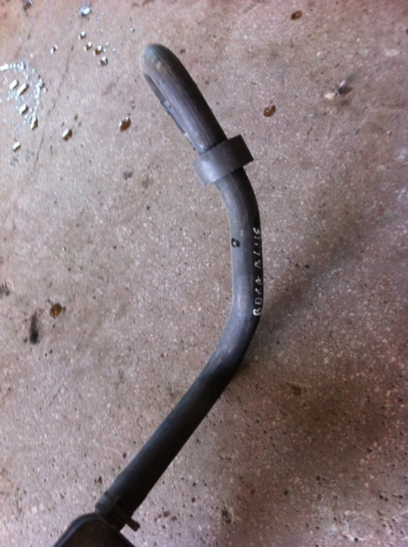 Furtun vas lichid servodirectie Volkswagen VW Bora [1998 - 2005] Sedan 1.6 16V MT (105 hp) (1J2)
