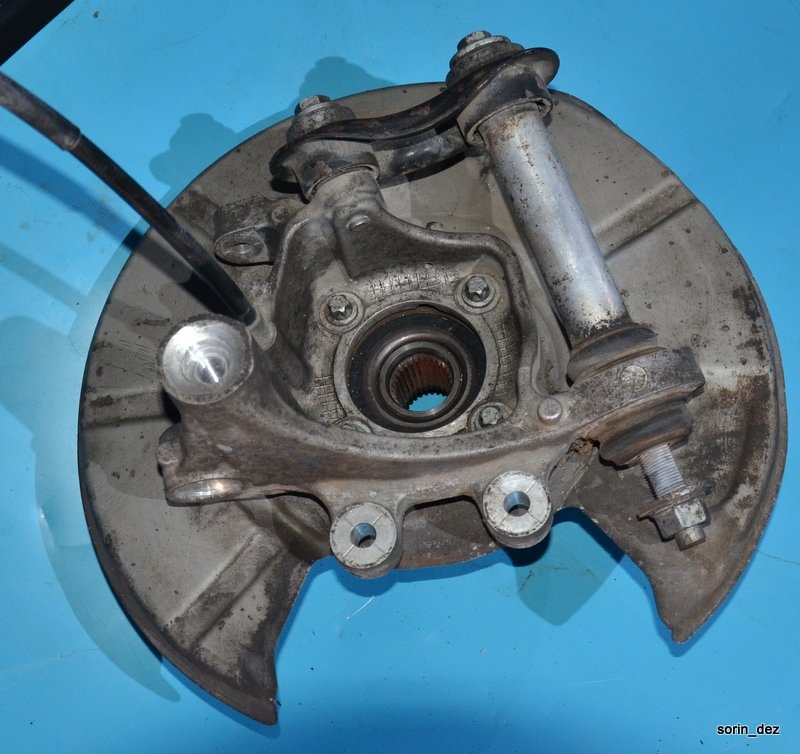 Fuzeta + Butuc + rulment Dreapta Spate BMW E65 E66 Seria 7