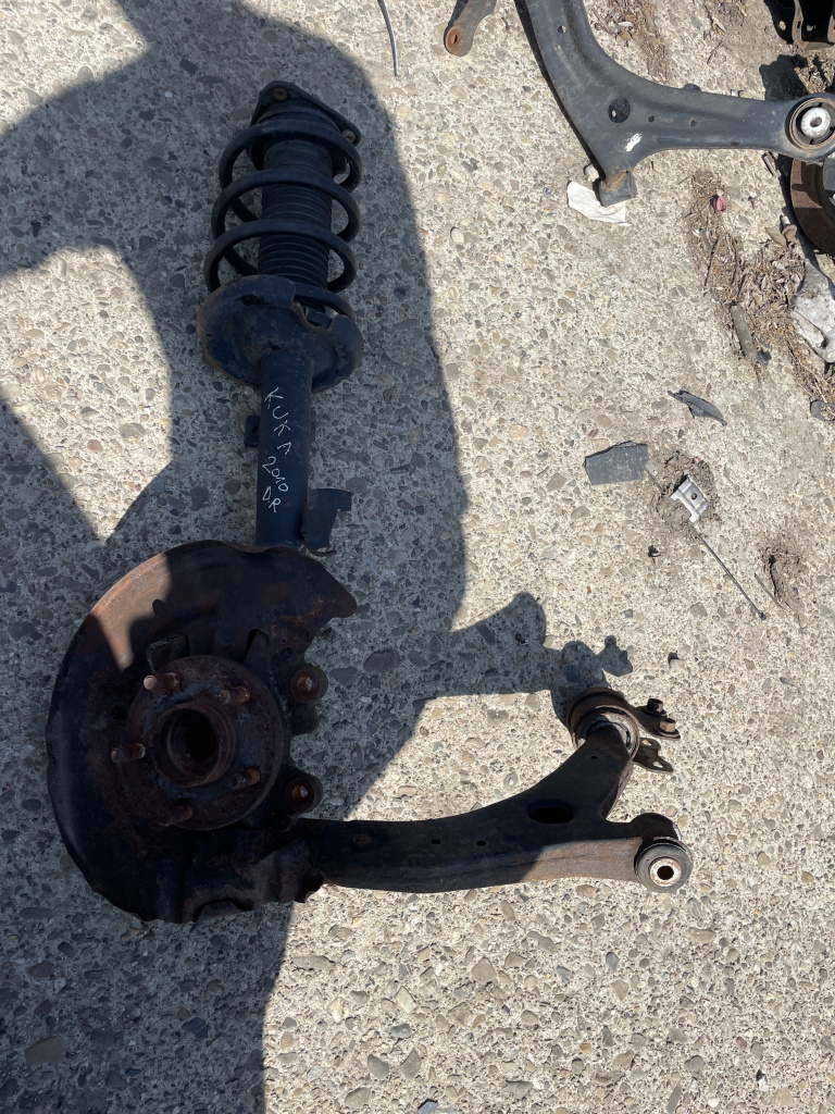 Fuzeta cu amortizor dreapta fata Ford Kuga 2.0 Motorina 2010, -