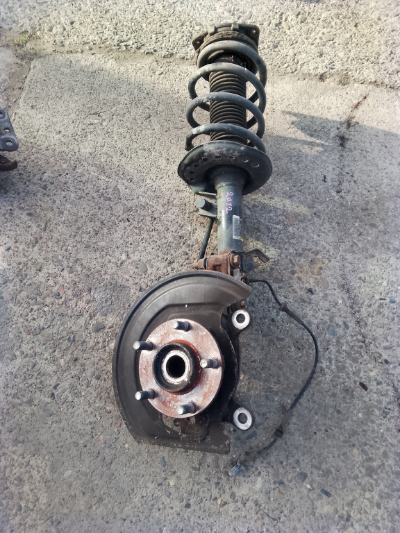 Fuzeta cu amortizor dreapta fata Nissan Qashqai 1.6 Motorina 2012