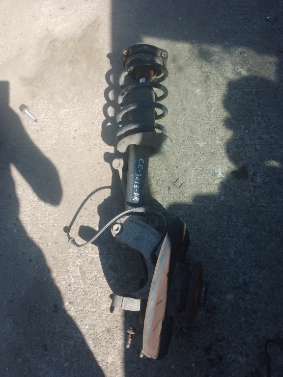 Fuzeta cu amortizor dreapta fata Volkswagen Passat CC 2.0 Motorina 2013