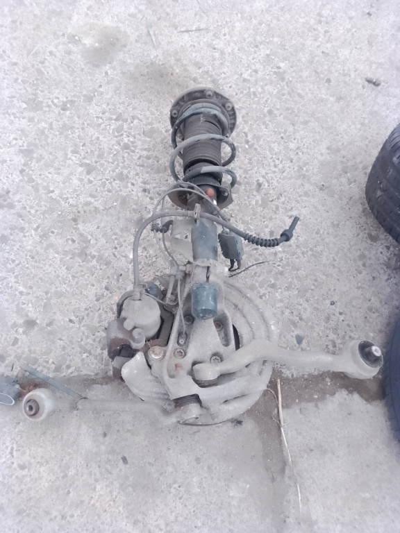 Fuzeta cu amortizor stanga fata BMW Seria 4 F36 2.0 Motorina 2016