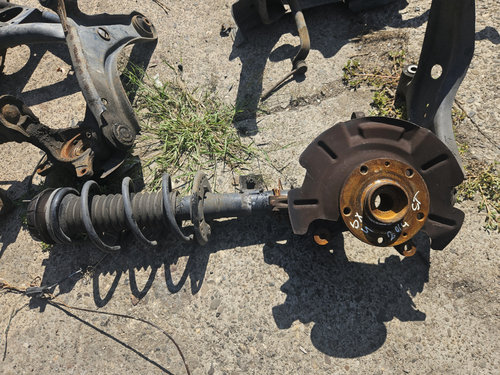 Fuzeta cu amortizor stanga fata Suzuki SX4 - Benzina 2015, -