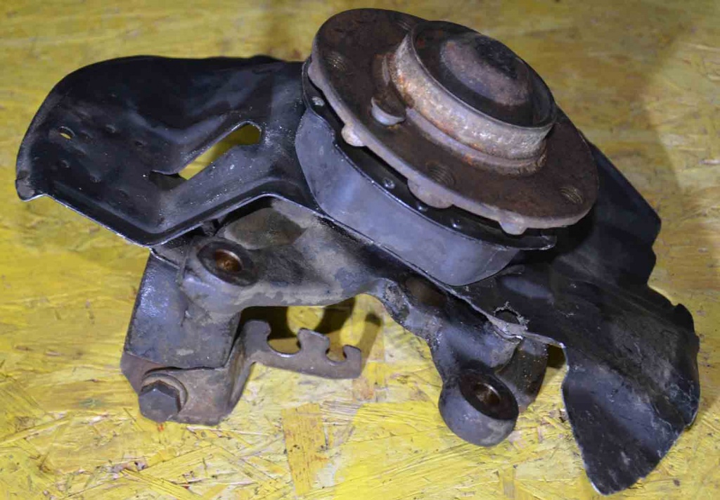 FUZETA CU BUTUC DREAPTA FATA BMW E43 318I 2001 COD: 195 / CDP 14 BENZINA