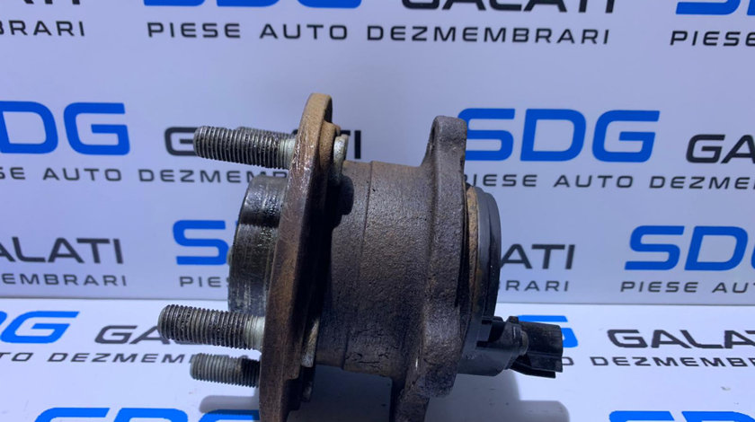Fuzeta cu Butuc / Rulment Stanga Spate Ford Focus 3 2010 - 2018