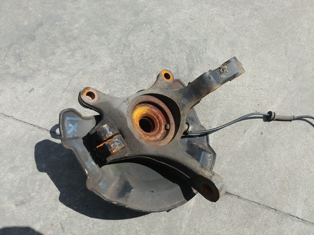 Fuzeta dreapta fata 1.3 d suzuki swift 2004-2011