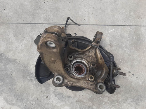 Fuzeta dreapta fata 1.8 b vw passat cc