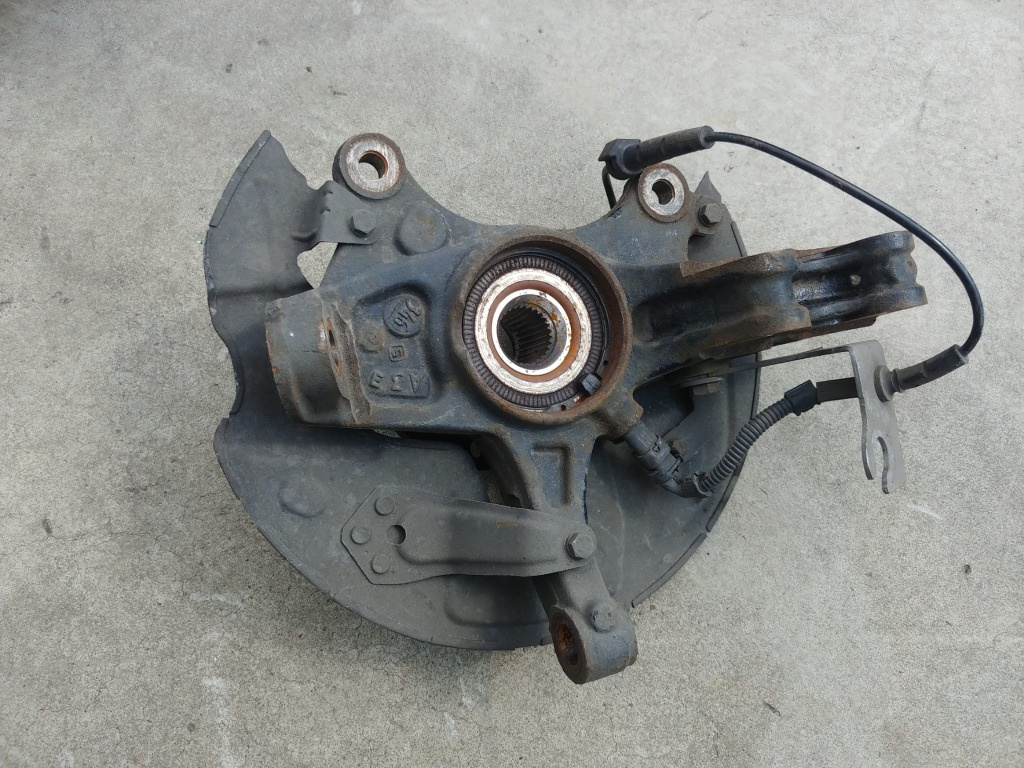 Fuzeta dreapta fata 2.0 hdi peugeot 5008 2 2019 9825606280