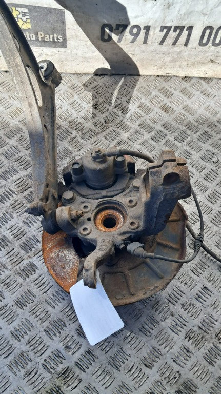 Fuzeta dreapta fata 2.0 TDI VW Touran an 2004