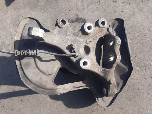 Fuzeta dreapta fata 2.2 cdi mercedes c-class w204 20402