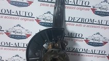 Fuzeta dreapta fata 7l0407258A audi q7 4l 3.0 tdi ...