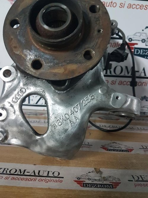 Fuzeta dreapta fata 8K0407258AA audi rs6 4g c7 4.0 tfsi crdb 560 cai