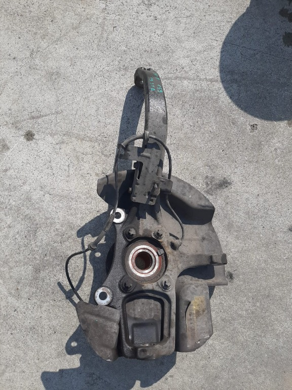 Fuzeta dreapta fata alfa romeo 159 1.9 jtd