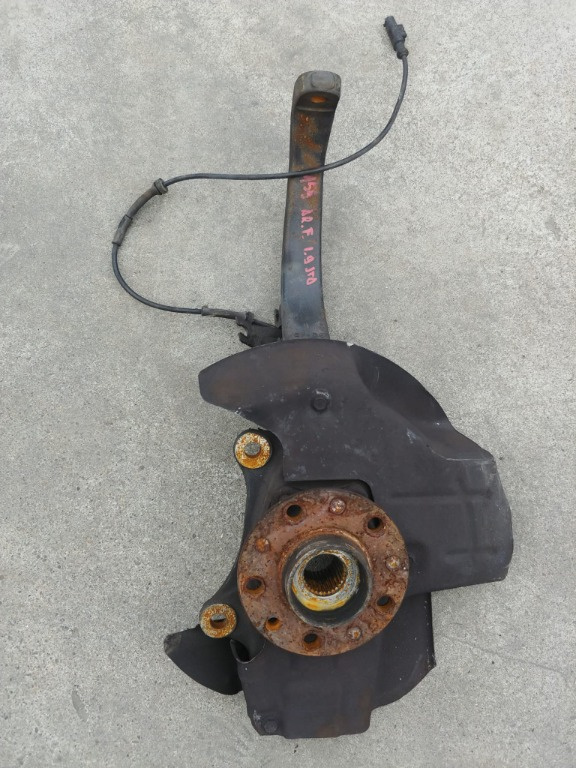 Fuzeta dreapta fata alfa romeo 159 1.9 jtd