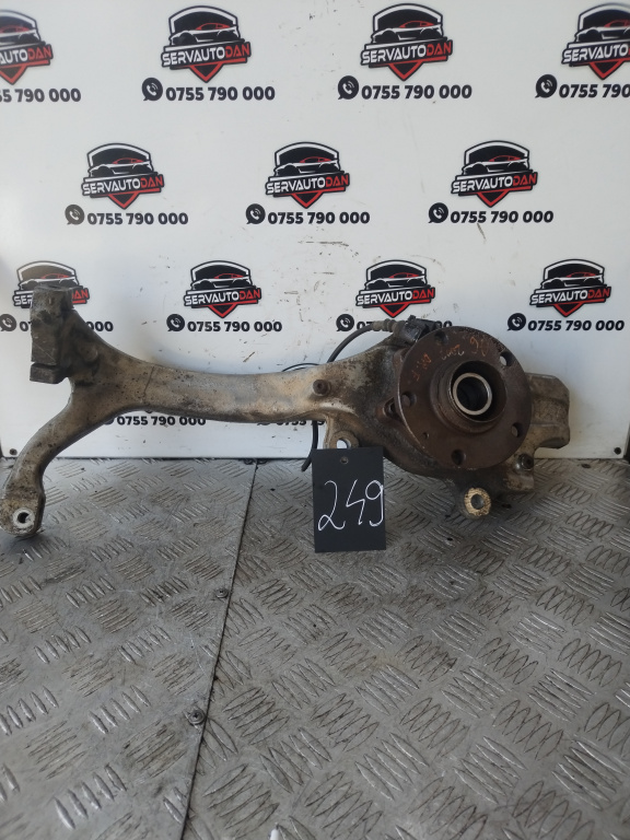 Fuzeta dreapta fata Audi A6 (2004-2011) [4F2, C6] 2.0 Motorina 2006, 4F0258