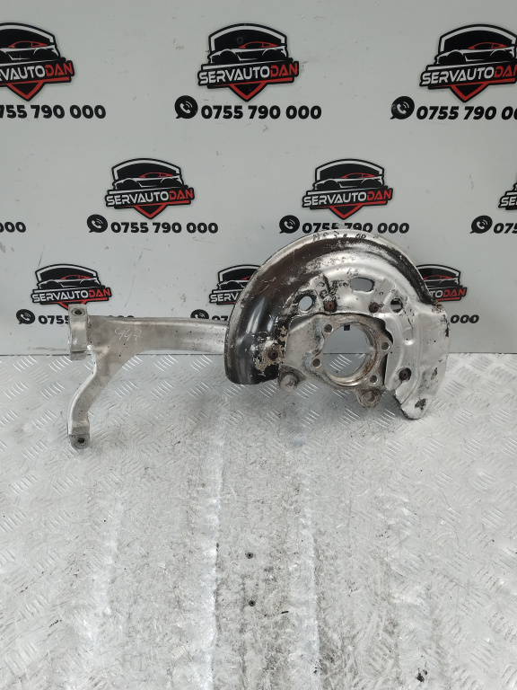 Fuzeta dreapta fata Audi A8 (2002-2009) [4E] D3 3.0 Motorina 2008, 4E0258M
